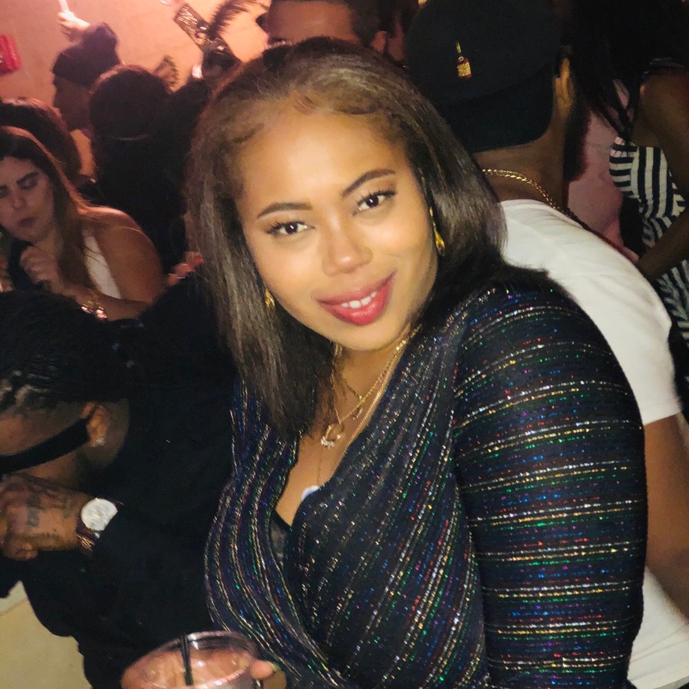 Meet your Posher, Ayesha